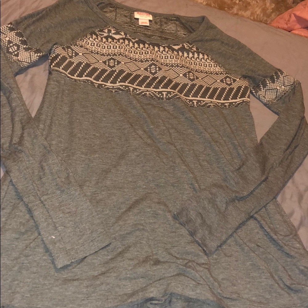 army green long sleeve